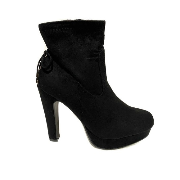 Bretty High Sky Black Faux Suede Booties NWT - Picture 6 of 16